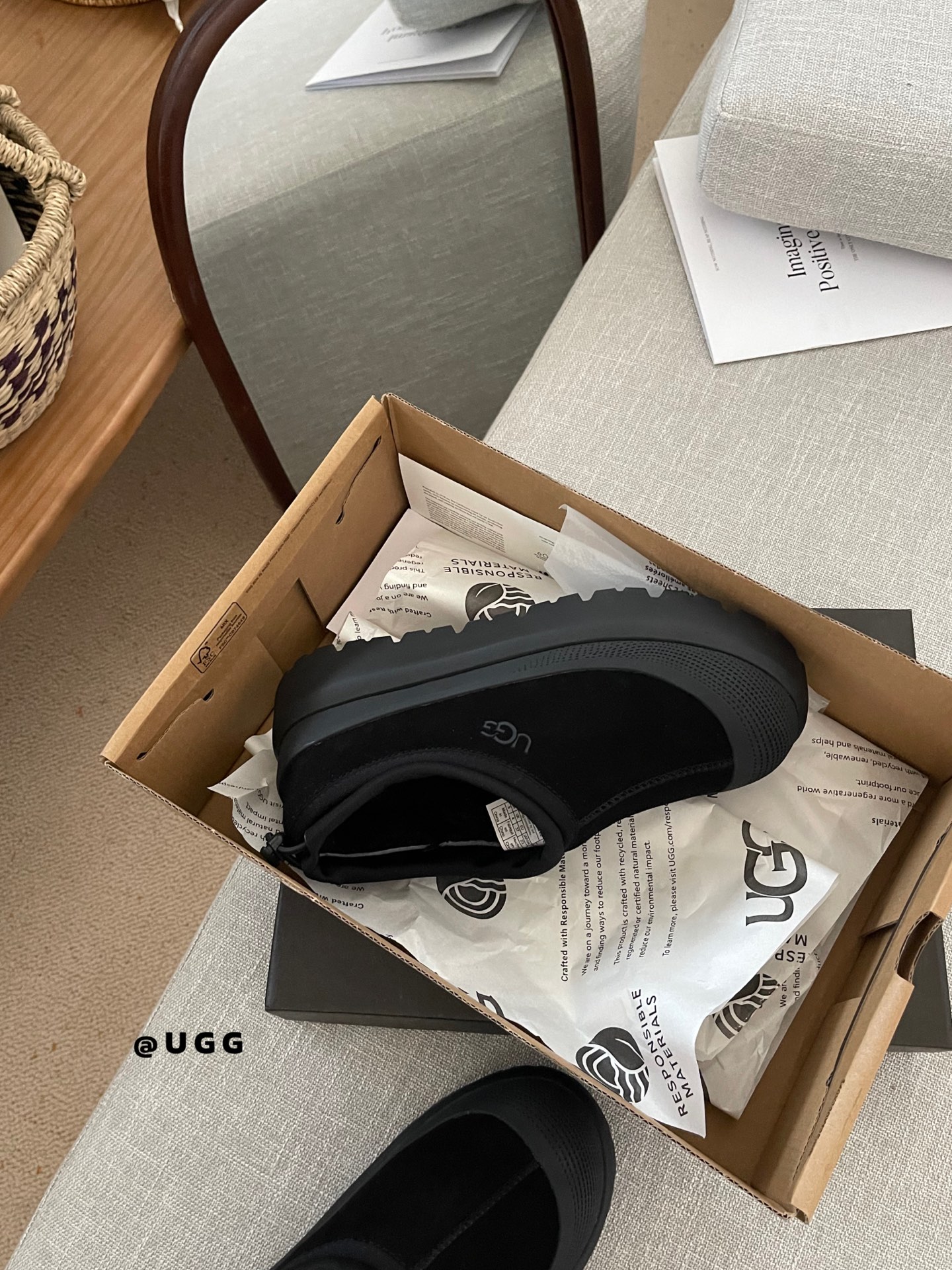 UGG Slippery Tasman Weather Hybrid chestnut black