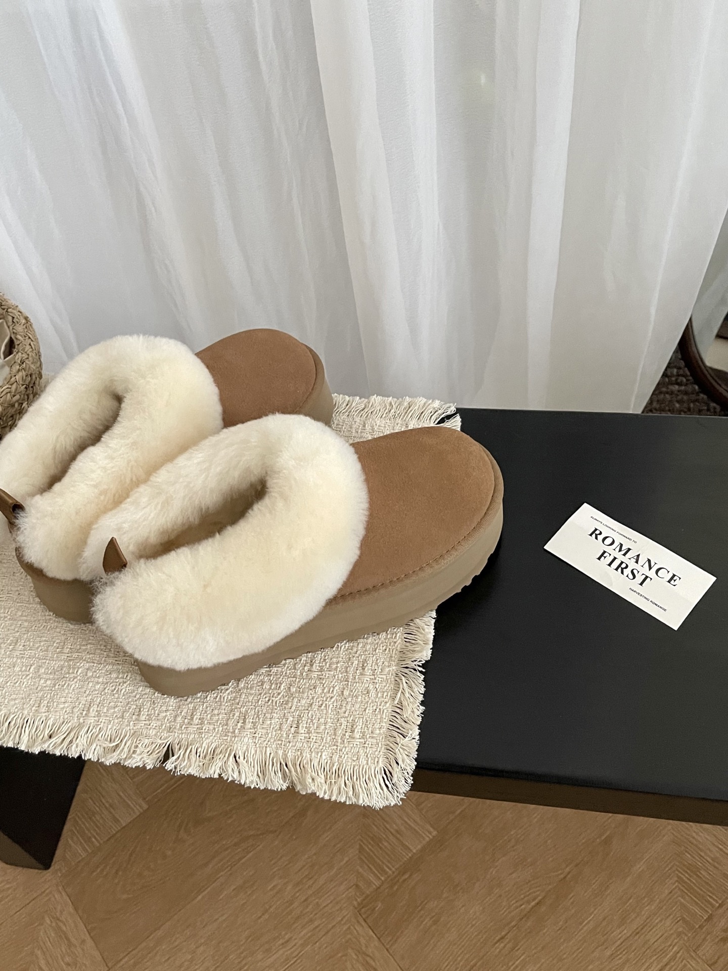 Pantofle UGG Tazelle chestnut