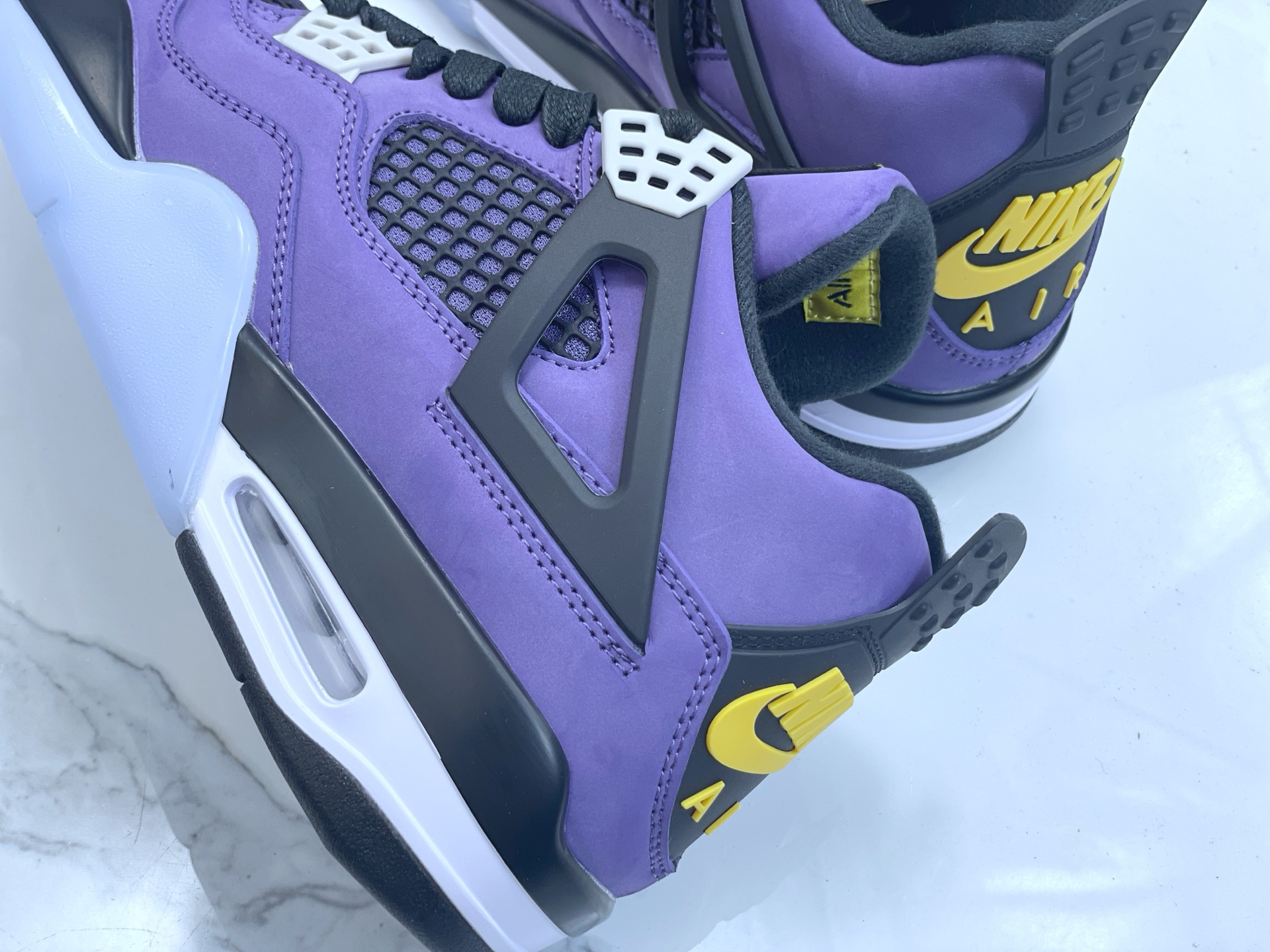 Nike Air Jordan 4 Retro imperial purple