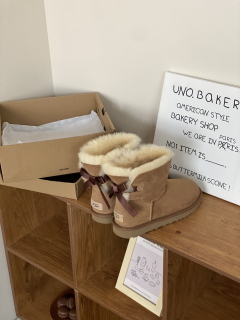 Boty UGG W Mini Bailey Bow II 6501 chestnut