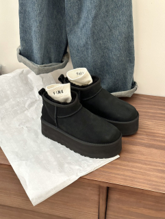 UGG Ultra mini black platform 1135092
