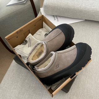 UGG Slippery Tasman Weather Hybrid grey black