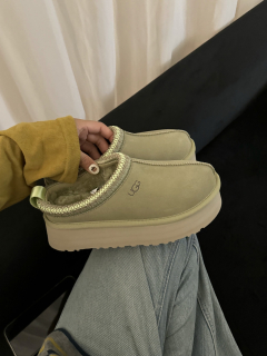Pantofle UGG Tazz II matte grass 122553