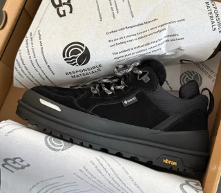 UGG Lowmel Guard GTX black